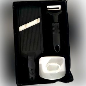 NWT Mandolin Slicer & Peeler w/ceramic blades kitchen vegetable slicing chopping